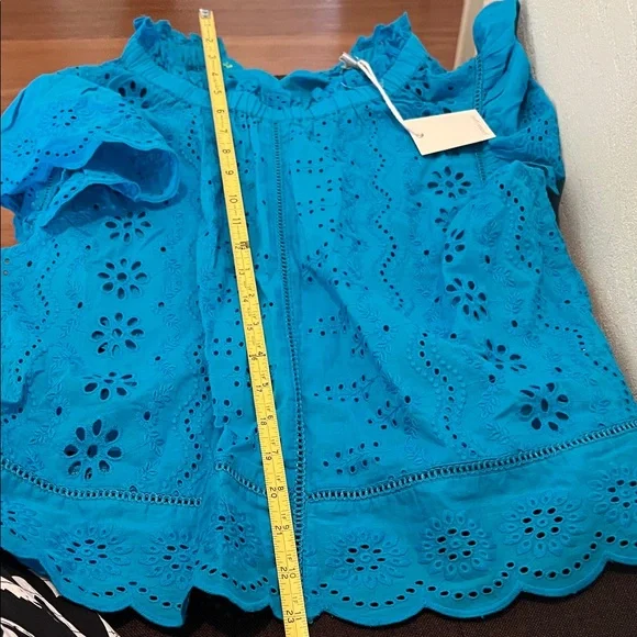 # 0891+ Women's Blue Eyelet Top - Picture 7 of 10